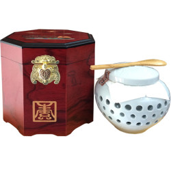 Cao hồng sâm hoàng hậu Hàn Quốc hộp quà tặng đặc biệt hũ 500g - 8809013357864