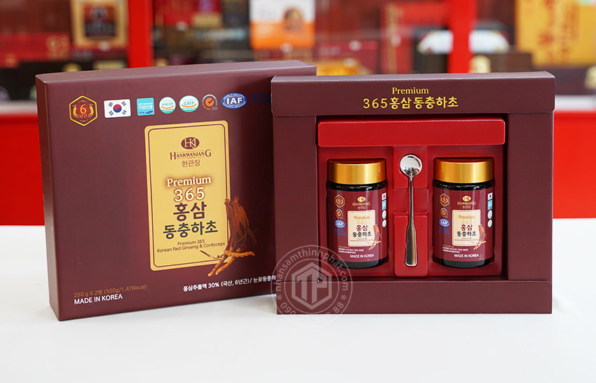 Cao hồng sâm đông trùng hạ thảo Hàn Quốc hộp 2 lọ x 250g