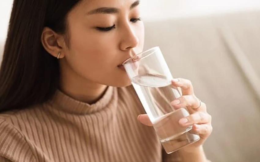Người bệnh viêm phổi nên uống nhiều nước mỗi ngày